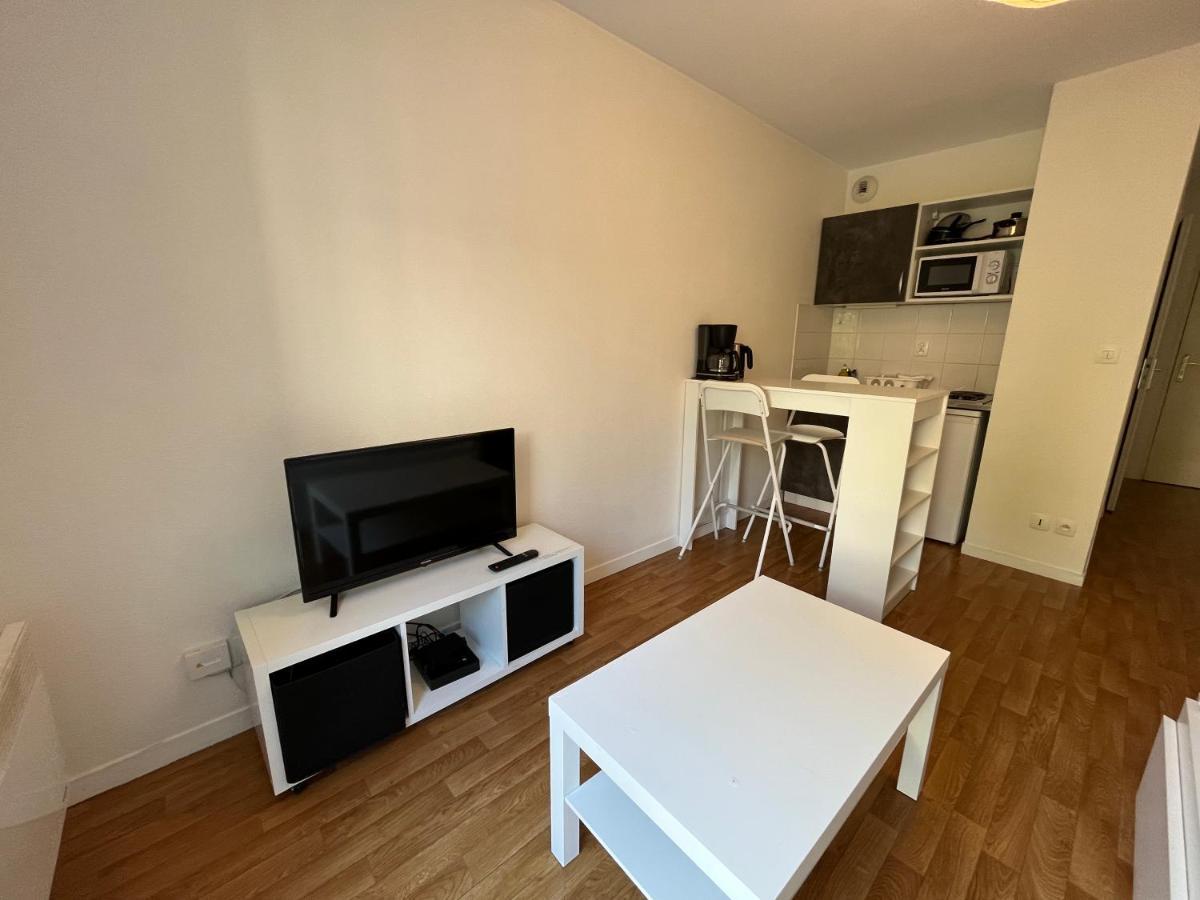 Acajou, Studio Avec Terrasse Et Parking Prive Caen Exterior foto